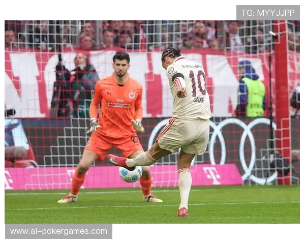 拜仁3-1圣保利稳居榜首，格雷罗迪亚斯各入一球